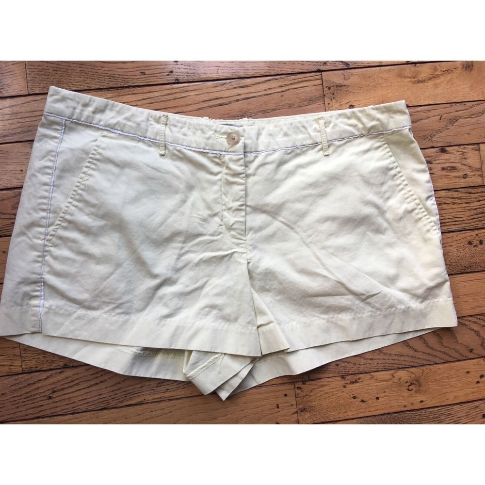 GAP Women's Chino Shorts Flat Front Inseam 3 Inches Size sz 12 Yellow